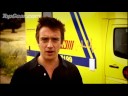 richard hammond tries to out race a parachuting red devil in a 4 x 4 porsche. who will get to the finish line first? brilliant action video from bbc auto show top gear. don't forget to visit www.topgear.com for all the latest news and car reviews.