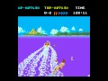 partida completa de este genial arcade de la irem corp del ao 1983. en la decada del 80 eran muy comunes los juegos de sky acuatico desarrollados no solo para salones de maquinas si no tambien para ocupar su lugar en centros turisticos y salas de estar en los hoteles cerca del mar. este juego destaca claramente por su perfecto control (1 boton de acelerar 1 de truco) su perspectiva,sus fantasticos graficos y tambien por su bonita protagonista,una de las primeras en toda la larga historia de los videojuegos. el juego se compone de 3 clases de prueba y 2 etapas de bonus,cada clase de prueba esta dividida en 2 etapas principal y secundaria de 6 checkpoints cada una: clase b (1y2) bonus de rampa clase a (1y2) bonus de slalom clase maestra (1y2) el juego consiste en superar cada una de las pruebas en un tiempo determinado,para ello debemos esquivar todos los obstaculos como las rocas que sobresalen y tener cuidado con las boyas y rampas mal tomadas,si fallamos debemos continuar desde el ultimo checkpoint y con menos tiempo,al acabarse el tiempo game over y no hay continuacion. en ciertos lugares tambien aparecen tiburones pero si sos comida de uno de estos no hace falta aclarar que tampoco hay continuacion! el sistema de scoring es muy simple se suma el tiempo ganado al final de cada etapa,o andando de espaldas durante el trayecto,tambien se suman puntos pasando entre las boyas o saltando rampas que aparecen esporadicamente,las etapas de bonus son una jugosa fuente de puntaje  ... 